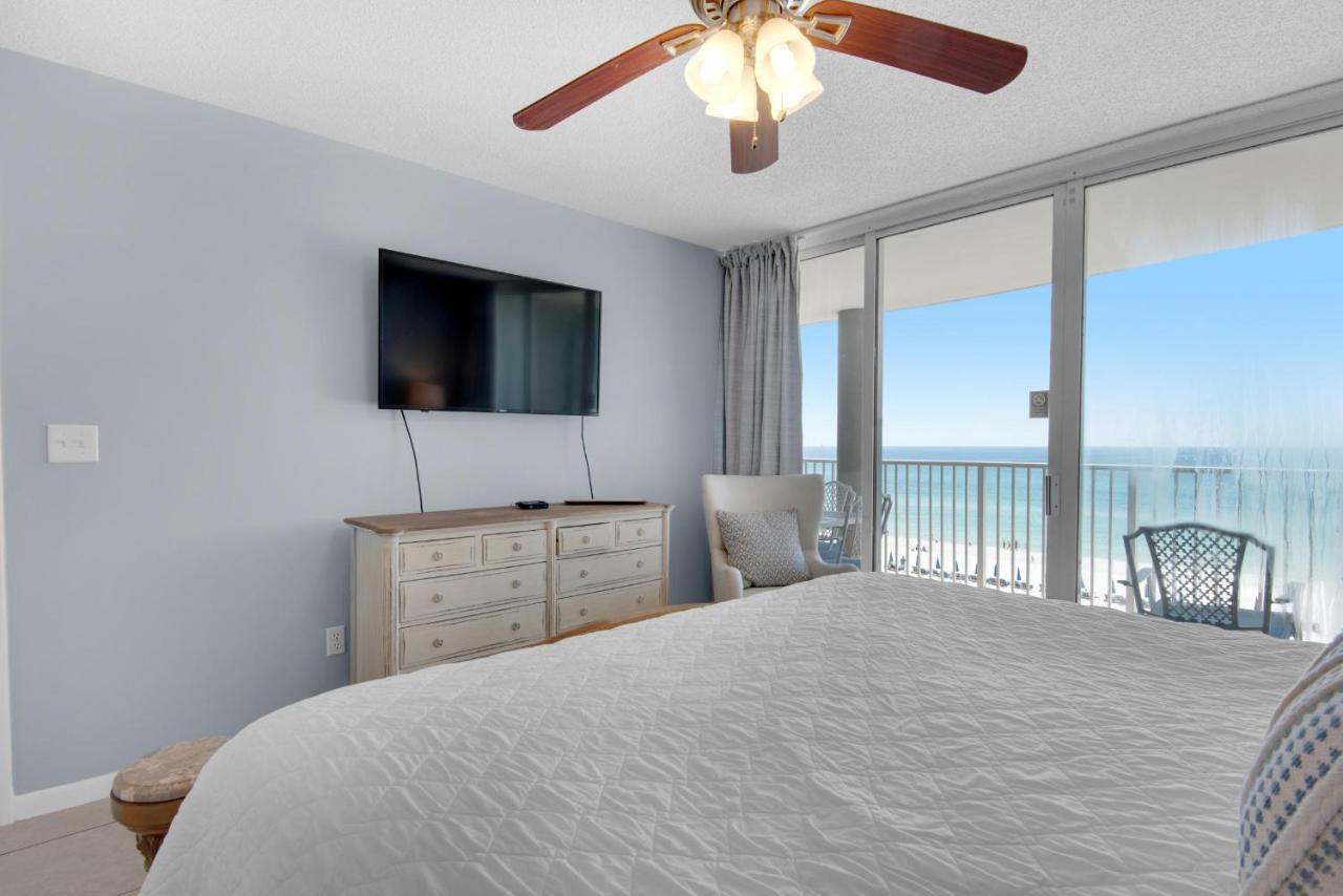 Long 1-402 Apartment